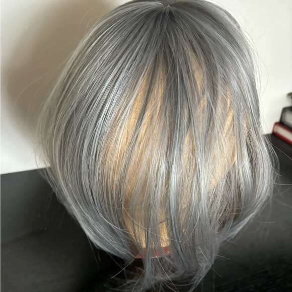 Gray Topper - Picture 3 of 6